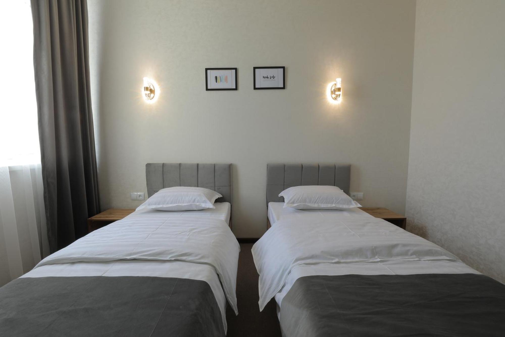 Resident Hotel Tasjkent Eksteriør bilde