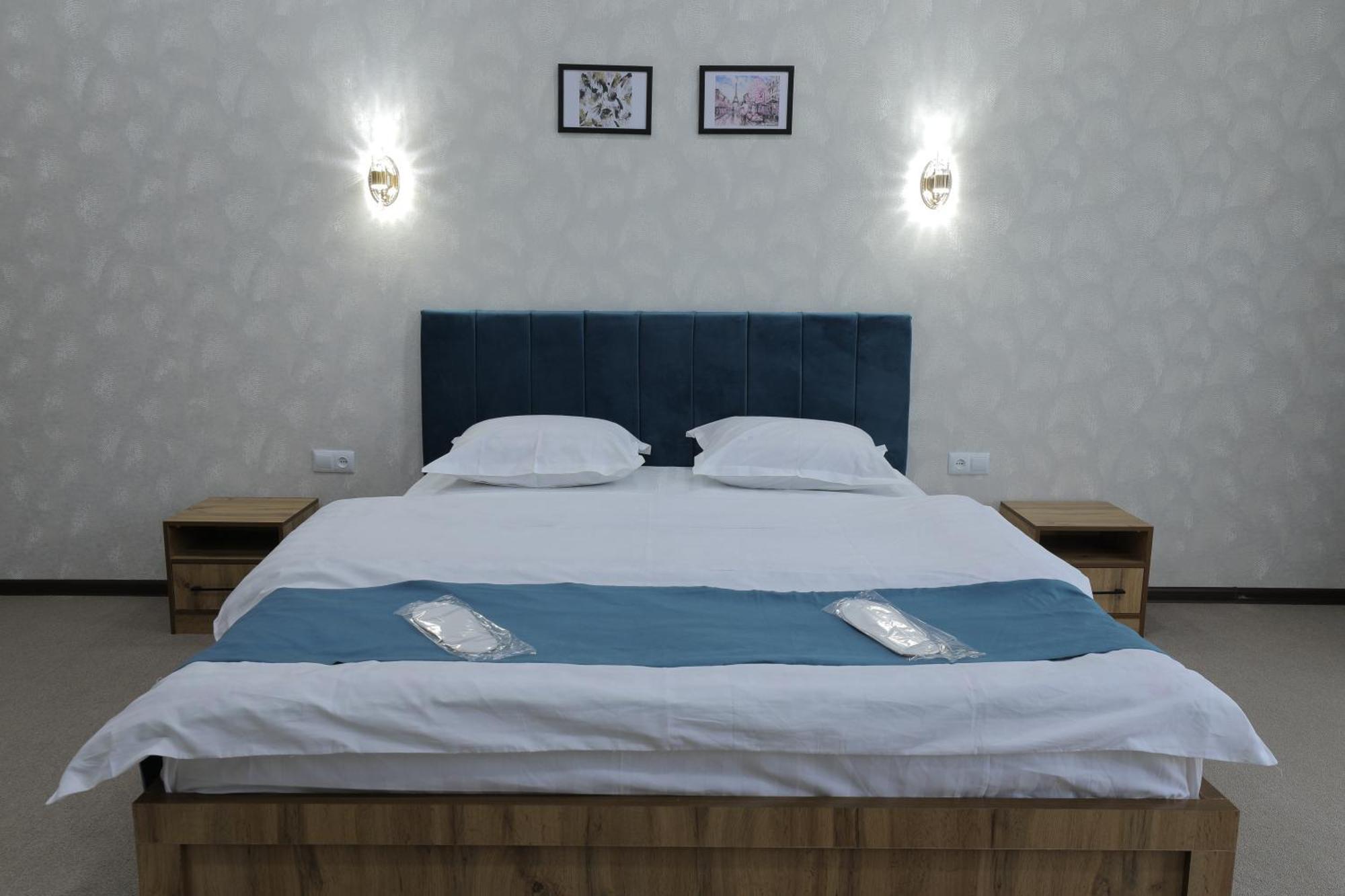 Resident Hotel Tasjkent Eksteriør bilde