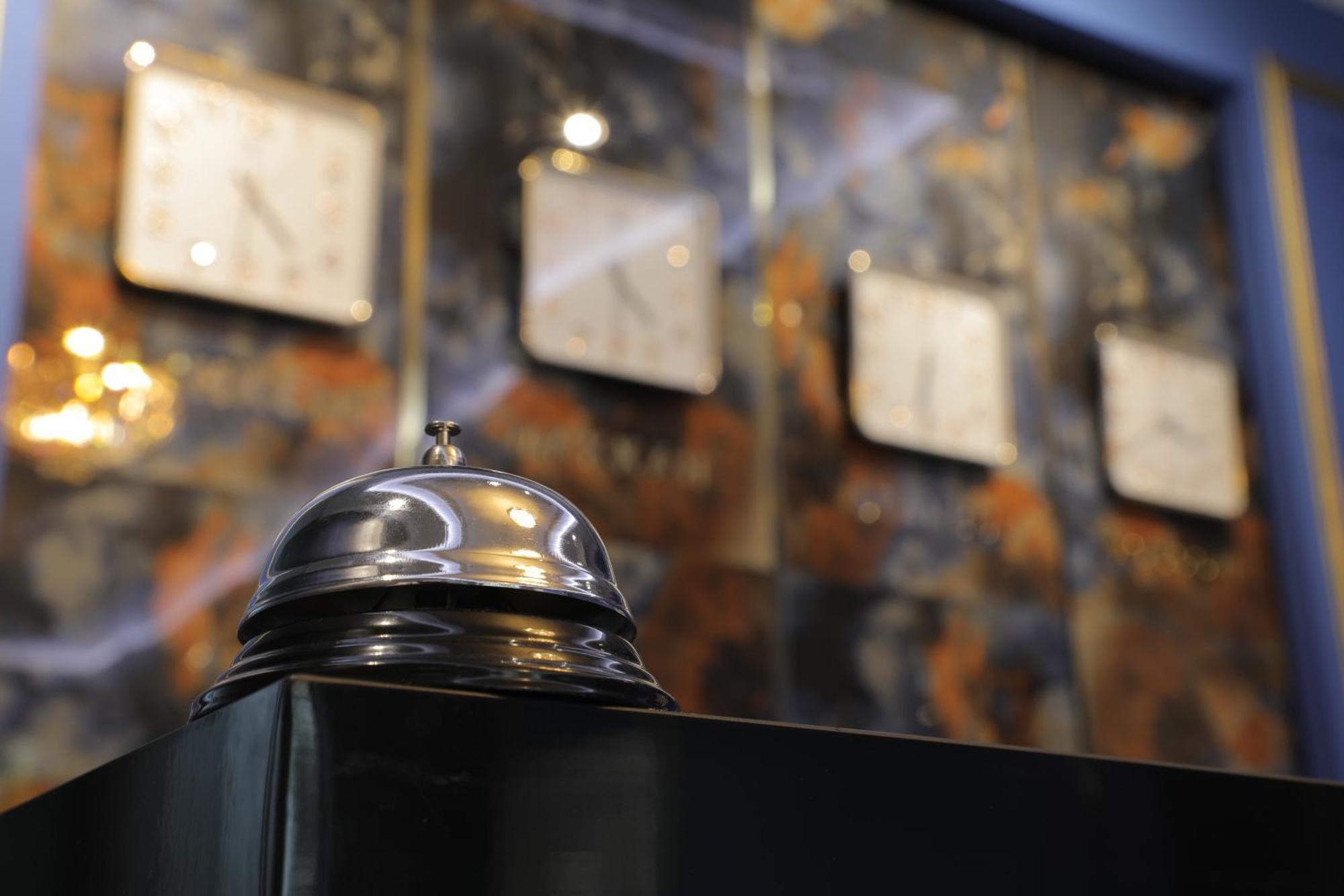 Resident Hotel Tasjkent Eksteriør bilde