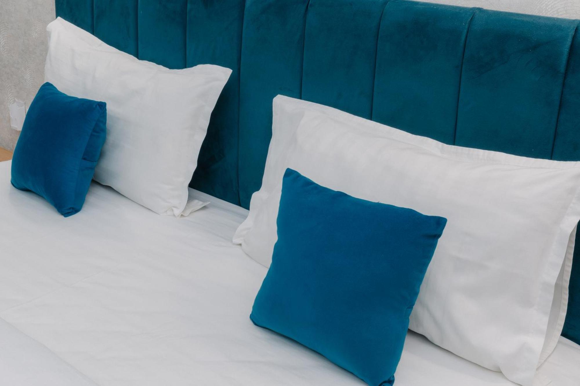 Resident Hotel Tasjkent Eksteriør bilde