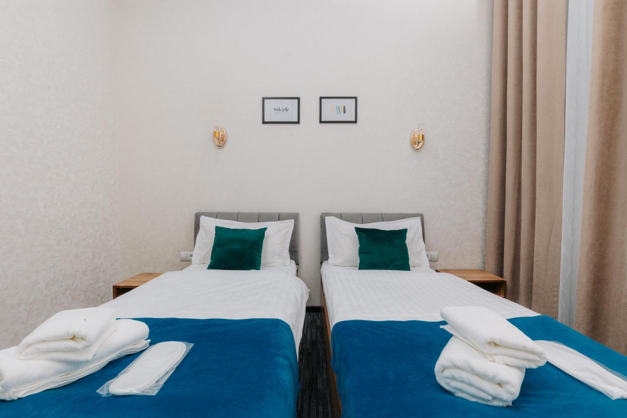 Resident Hotel Tasjkent Eksteriør bilde
