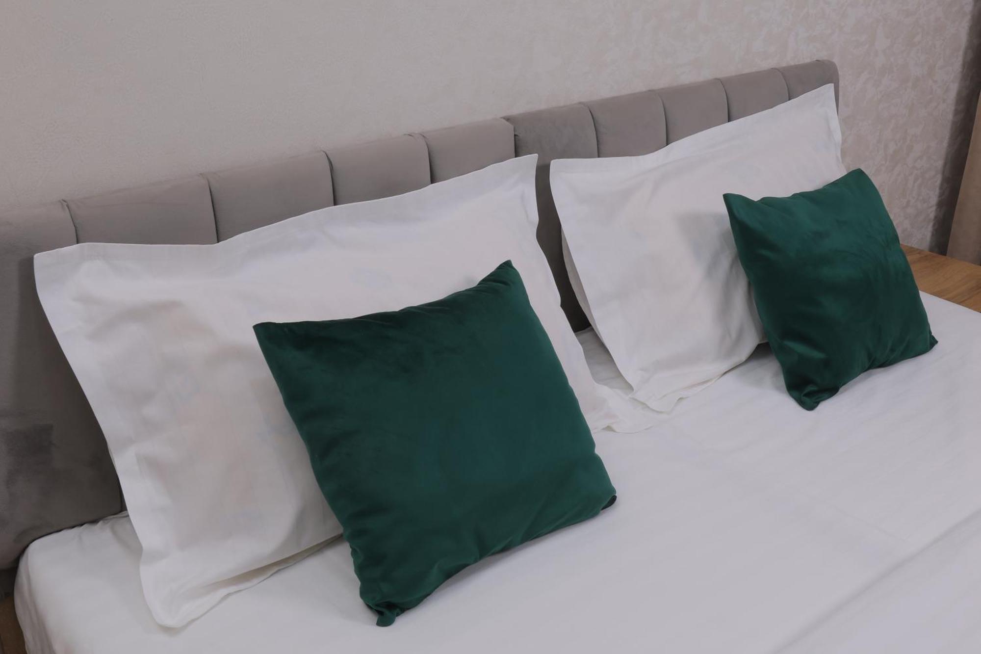 Resident Hotel Tasjkent Eksteriør bilde